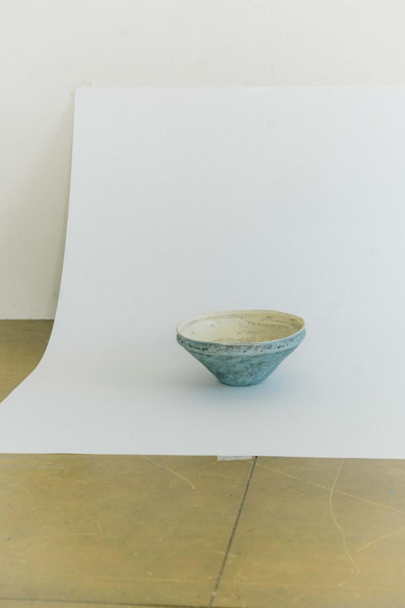 朋丁pon ding展出陶藝家賀羽薇作品「摺色」