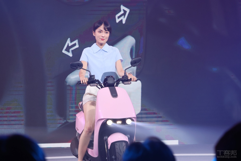 KYMCO Yogurt 125 光陽全新車款售價8.35萬元起，李多慧代言鎖定年輕機車族群