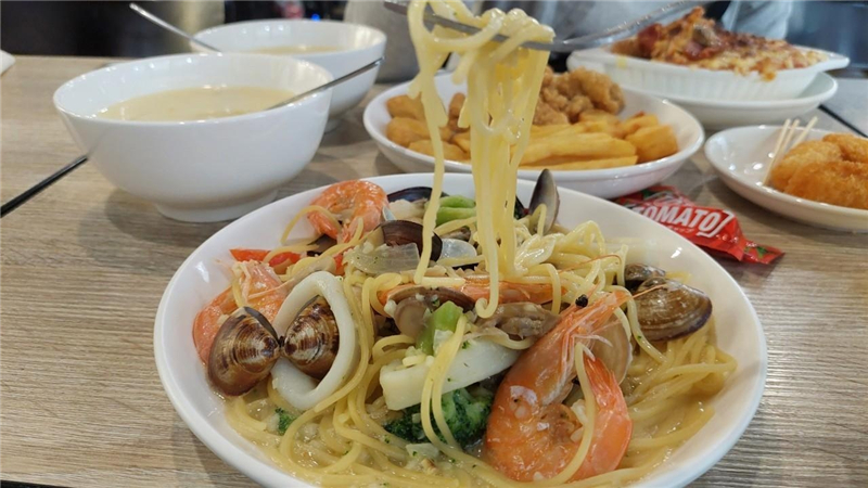 美食 ｜《不思義》義式廚房，高雄市三民區一間CP值超高的義式