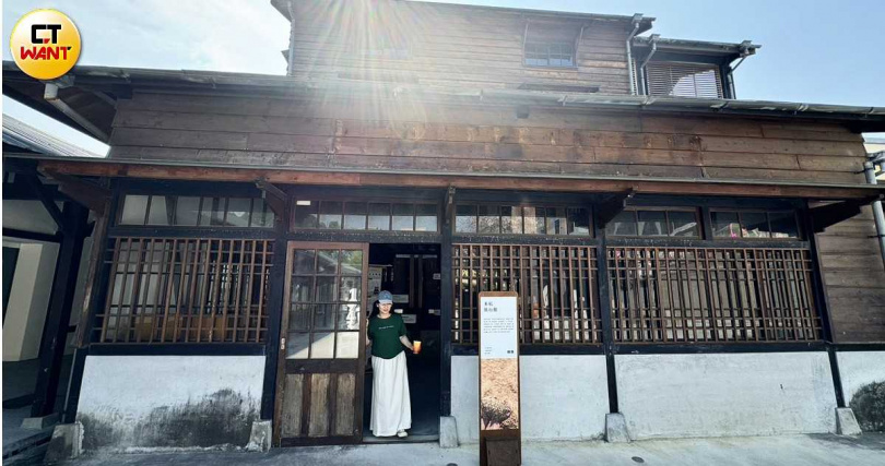 曾是東山鄉農會日式碾米廠的屋舍已登錄為歷史建築。（圖／魏妤靜攝） 
