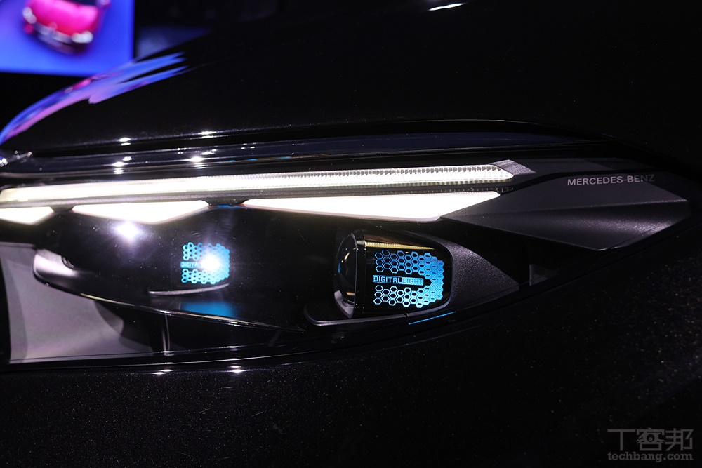 Mercedes Benz 五大聰明科技，自動停車、輔助駕駛、乘車五感升級