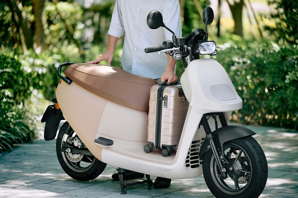 Gogoro x MUJI 無印良品聯名第二彈登場，VIVA XL ME 全新上市、$499 隨你騎超省資費方案限時回歸