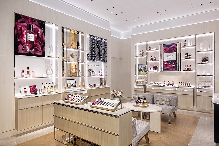 Dior 101美妝旗艦店亮點5：全台唯一客製化香水、彩妝訂製服務