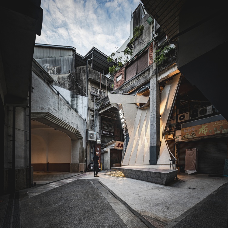 台南西市場中由台灣設計研究院打造的精神地標「西門布市」