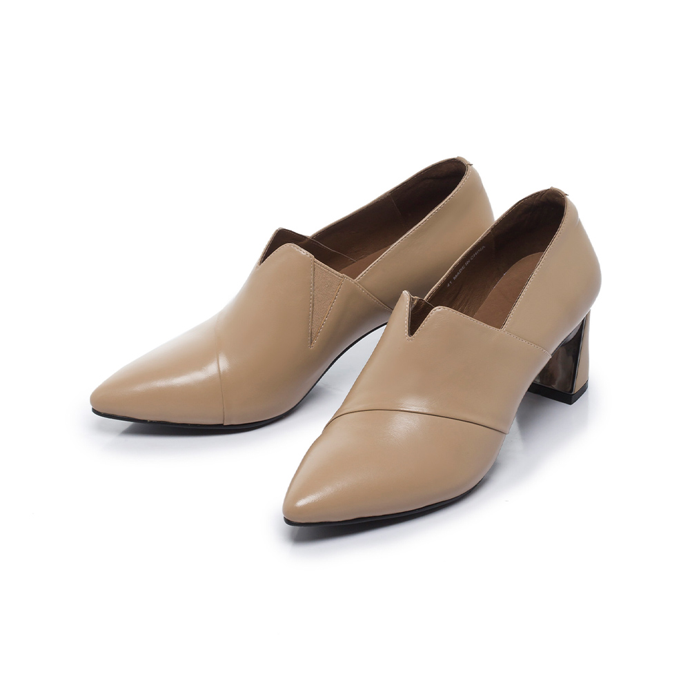 芯太軟 V字剪裁羊皮高跟踝靴 奶茶 (8H3077)