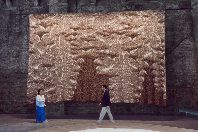 A.A. Murakami作品〈Sunsets in a Shell〉參與第61屆威尼斯藝術雙年展烏茲別克館。（圖／A.A. Murakami 提供）