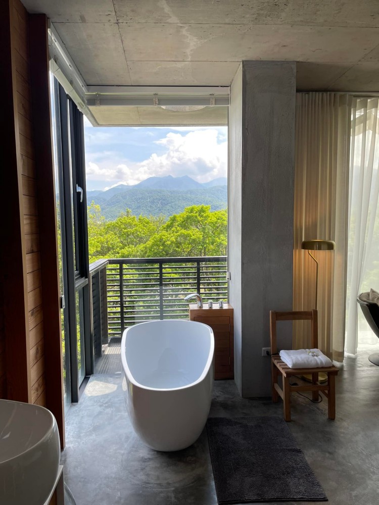 無論你是設計愛好者、自然旅行者，還是只是想找個地方歸零生活的節奏，「呆宅」都是宜蘭少見能與空間建立深度關係的選擇。