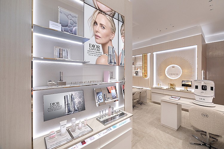 Dior 101美妝旗艦店亮點2：空間設計啟發於迪奧先生宅邸