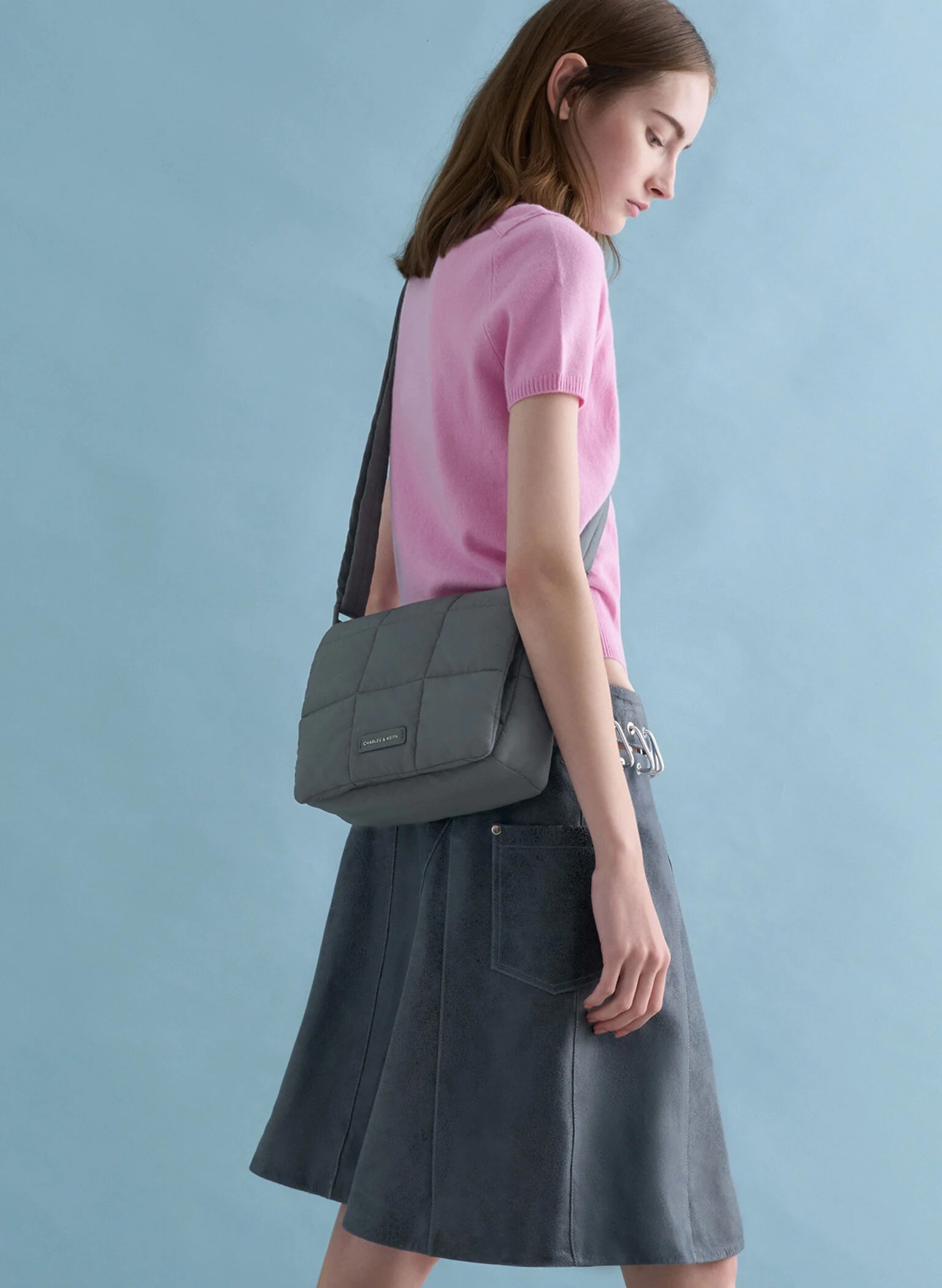 CHARLES & KEITH Errya 輕量尼龍斜背包