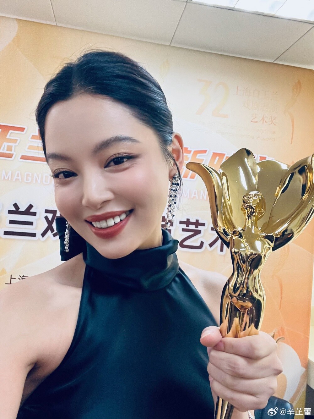 陸劇《慶餘年2》演員古裝vs時裝！張若昀比第1季上相，李沁仙氣，辛芷蕾、宋軼時裝也美