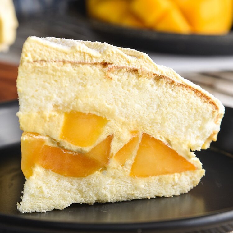 ▲買一送一▲6吋芒果波士頓派▲使用新鮮屏東愛文芒果+芒果卡士達軟餡夾層，香氣濃郁、多汁 芒果季預購 甜點 蛋糕 【馬各先生】