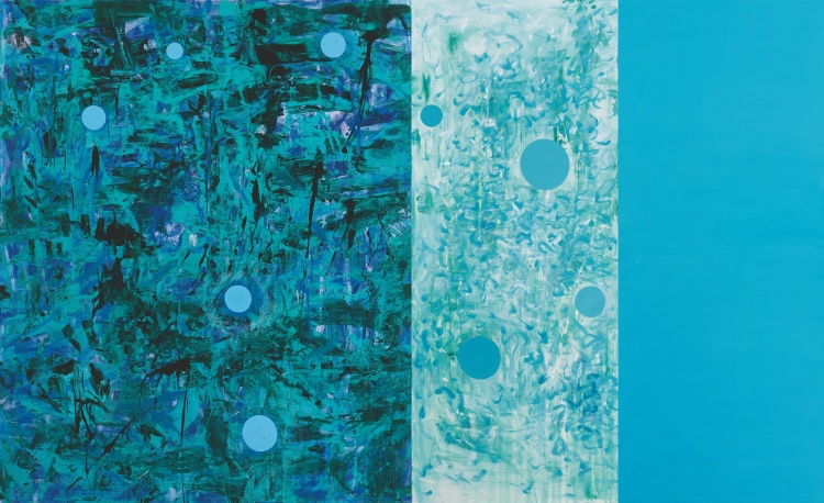 北美館與設計品牌「＋10・加拾」攜手推出藝術襪款，以兩件館藏抽象畫作——陳幸婉的《作品8220》及薛保瑕的《起始》為視覺發想，轉譯為襪面配色與線條設計。