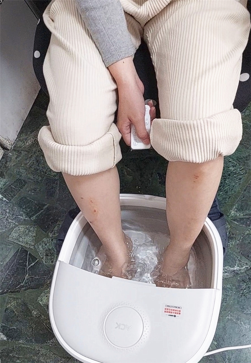 生活｜ ACK艾斯凱 三段溫控恆溫遙控足浴盆，超級舒服 足
