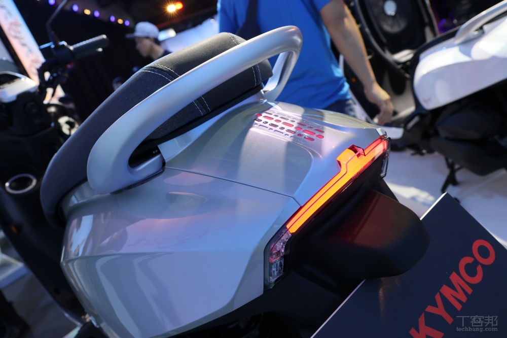 KYMCO Yogurt 125 光陽全新車款售價8.35萬元起，李多慧代言鎖定年輕機車族群