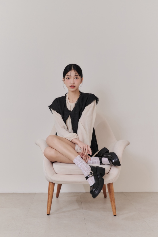 KPOP演唱會站坑鞋推薦 夢幻舞台厚底銀釦瑪莉珍鞋，青春百搭演唱會必備，舒適增高不磨腳