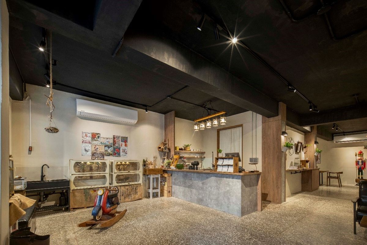 亞菁設計；寵物共融；嗎哪咖啡