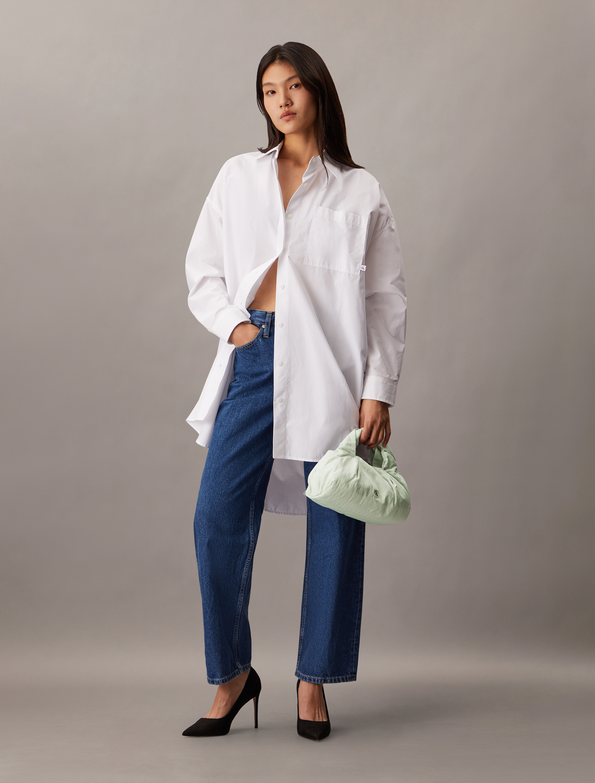 Calvin Klein Jeans Accessories Twisted 扭結尼龍斜肩包