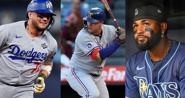 不只李政厚選擇配戴，原來VCA的「Alhambra」早已是許多知名MLB球員上場時的幸運珠寶。像是：道奇隊老將Miguel Rojas（上圖左），幾乎每場比賽都會戴著它登場；光芒隊新星Junior Caminero（上圖右），也曾被捕捉到配戴「Alhambra」黑縞瑪瑙款項鍊出賽；而遊騎兵隊的Joc Pederson（上圖中），更是長期以來的「Alhambra」愛用者。