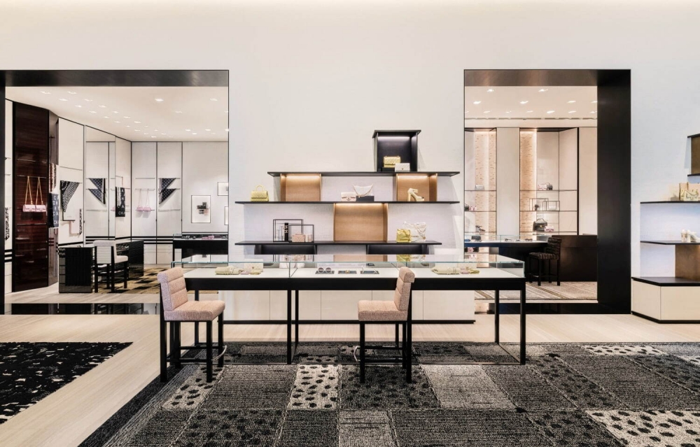 CHANEL 日本最大旗艦店