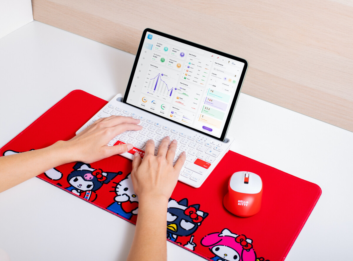 屈臣氏Hello Kitty集點加價購「Hello Kitty鍵盤滑鼠組」：8點+999元或買醫美/護膚商品滿699元享換購價999元