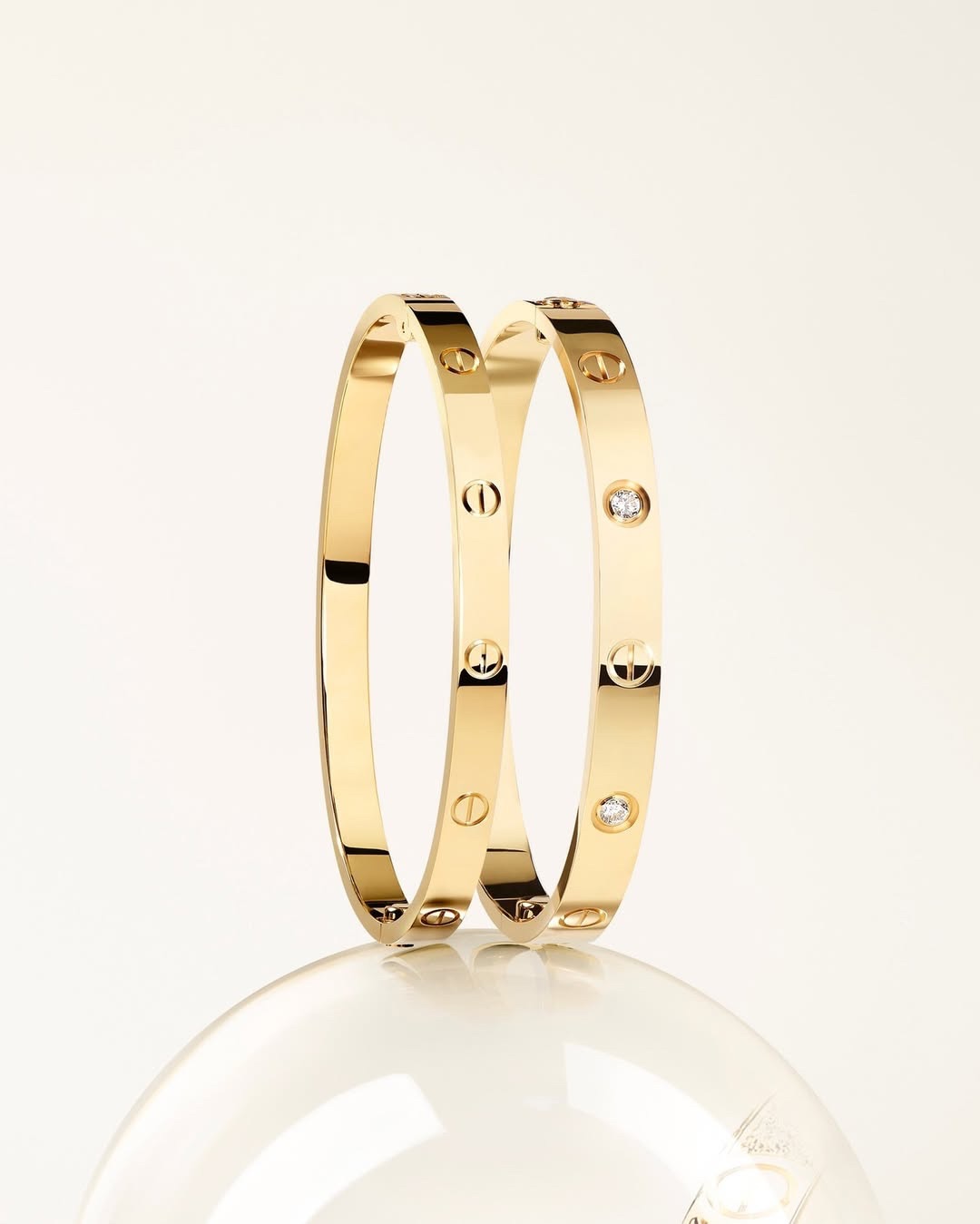 Juste un Clou 戒指系列、Love 手環系列、Tank 腕錶系列，以及 Panthère de Cartier 美洲豹腕錶系列，都是最保值的單品之一。