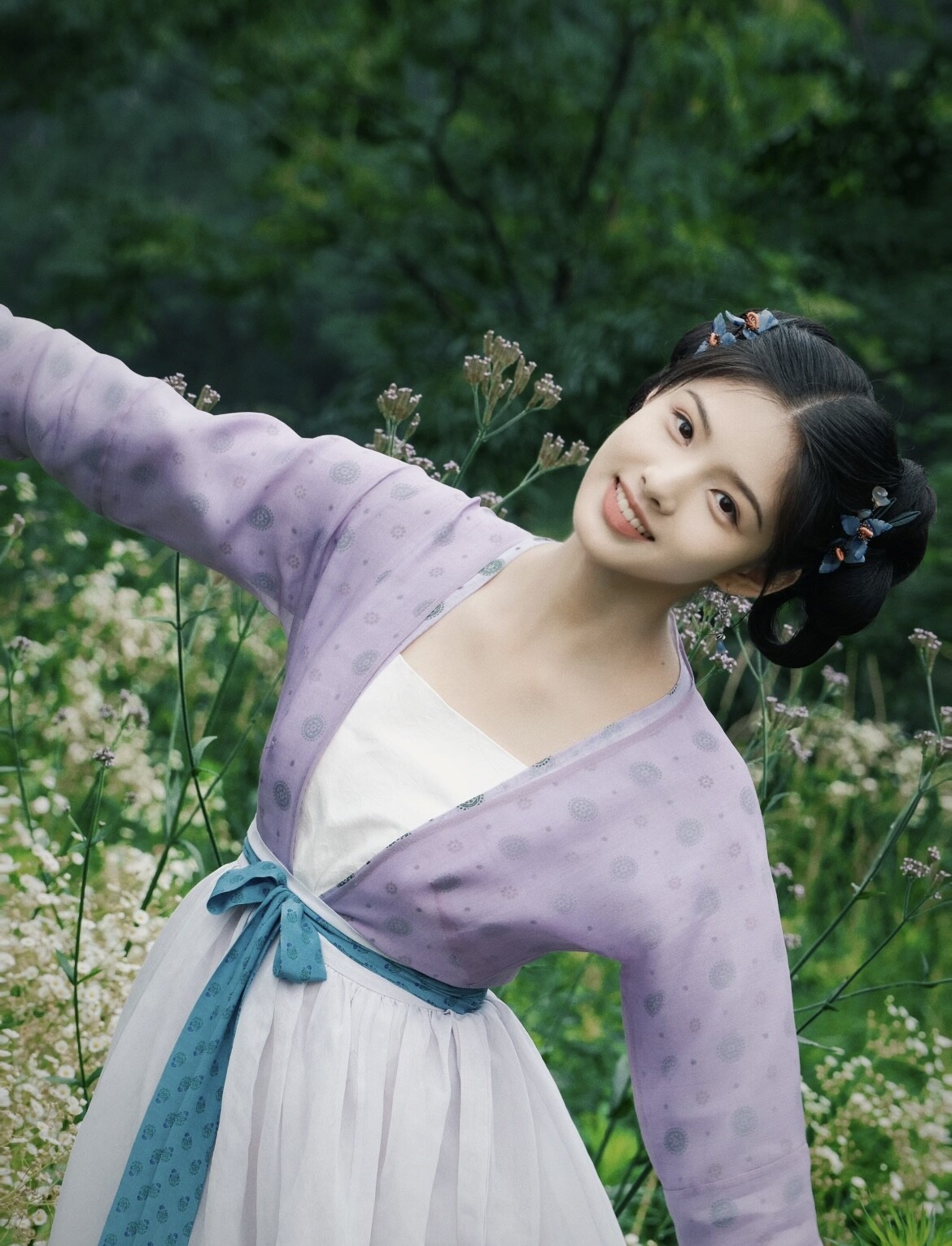 《墨雨雲間》艾米15歲演遍各大劇：《長風渡》丫鬟美出圈、《雲之羽》變意難平白月光