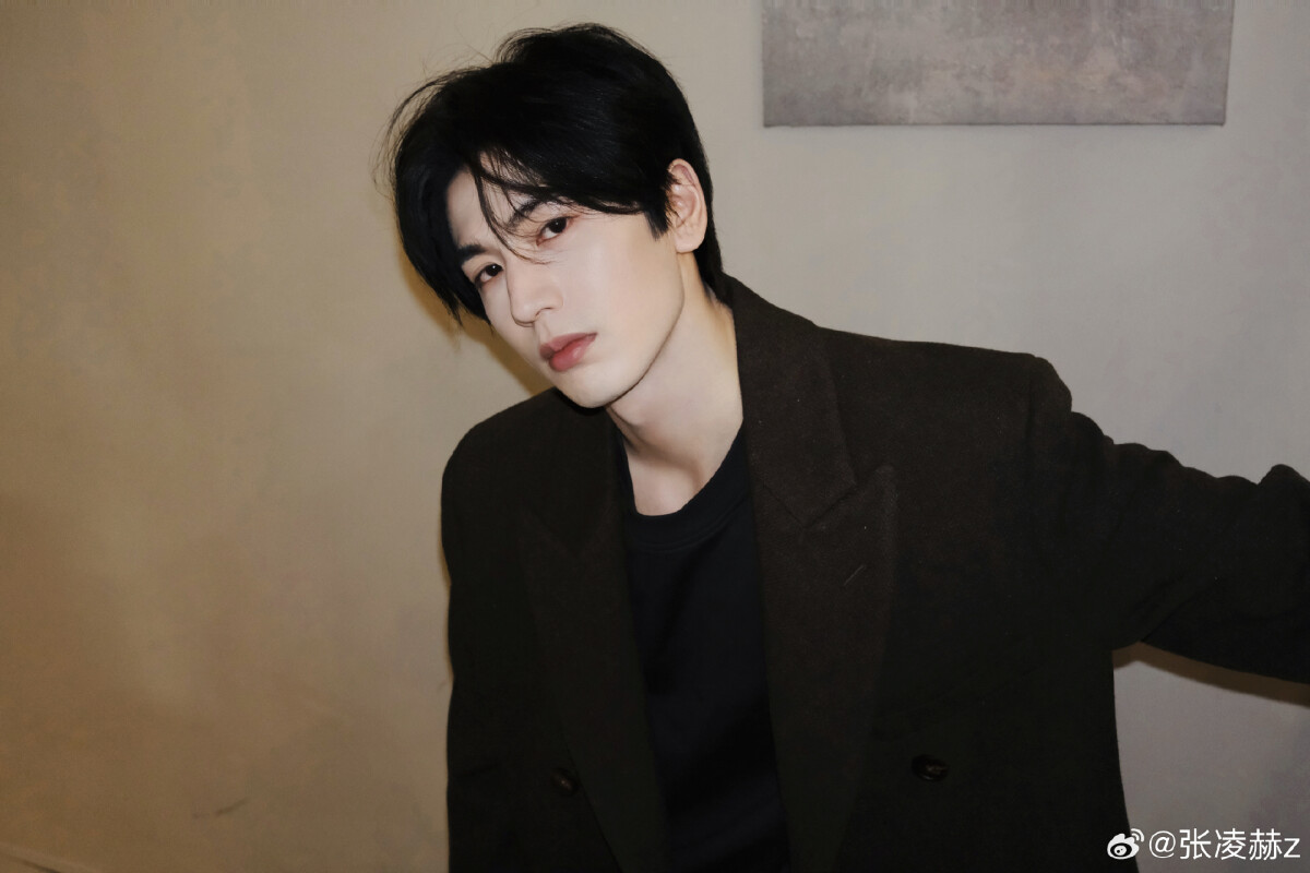 韓網熱議「比車銀優帥的陸劇演員」！肖戰、楊洋人氣高，他們因《致我們》系列紅遍海外