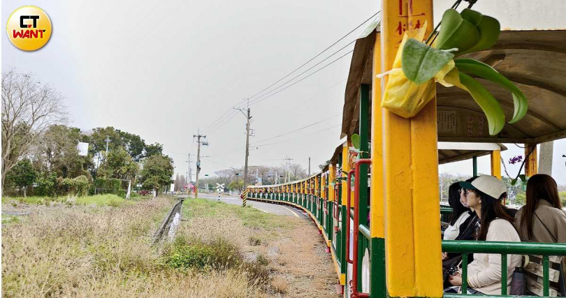 五分車車票全票100元、兒童票50元，若購買車票時加購蘭展門票還有優惠價。（圖／魏妤靜攝）