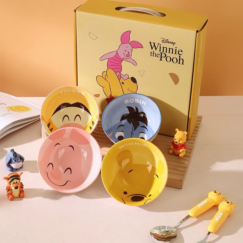 天秤座生日快樂【迪士尼Disney】小熊維尼4入碗組禮盒 可微波可烤箱可洗碗機陶瓷碗盤 湯碗 告白禮物 造型飯碗 造型碗 兒童碗 泡麵碗 宵夜消夜碗 好朋友送禮 交換禮物 男友送禮
