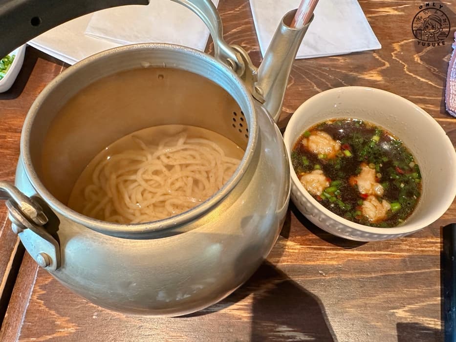 もつずぼらうどん 牛腸烏龍麵