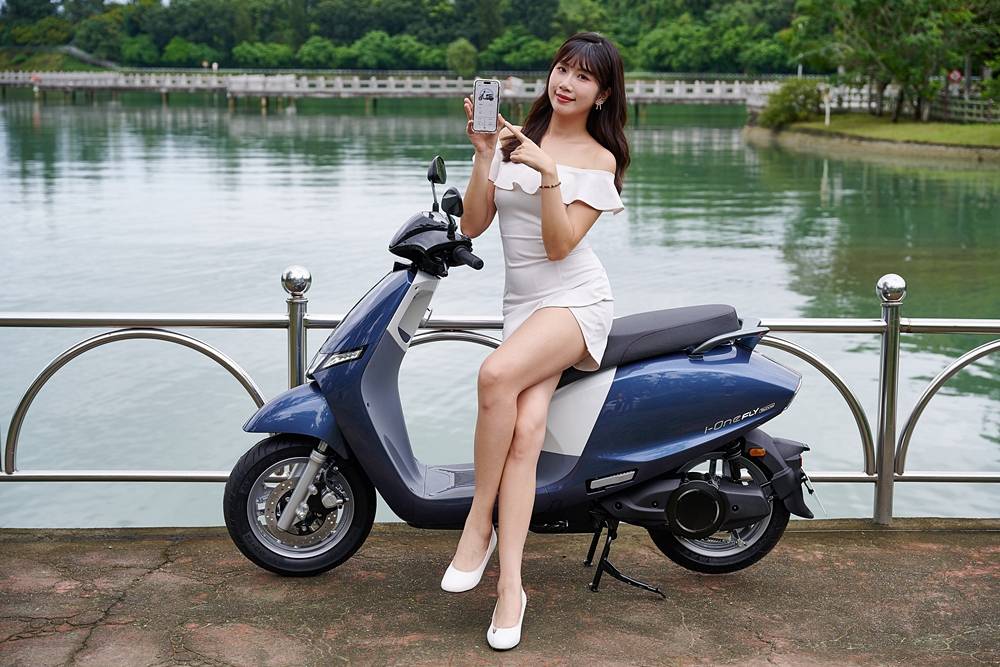 KYMCO Ionex i-One Fly Techno 電動機車登場，充換合一續航最長可達 140 公里