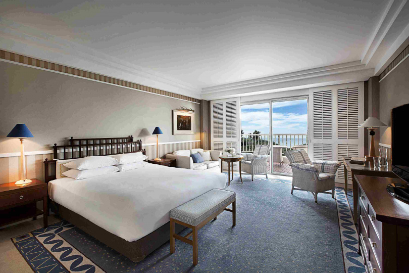 位於中文觀光園區的五星級「濟州島新羅酒店」，以頂級服務、溫水泳池與 SPA 設施，讓旅人在冬季採橘行程後也能享受奢華放鬆的度假體驗。（圖／Booking.com提供）