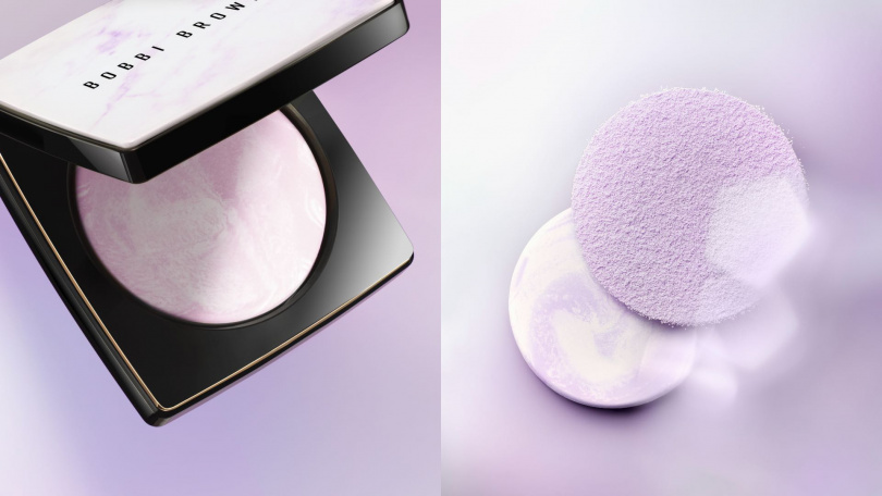 BOBBI BROWN 冷萃紫蜜粉餅10g／1,900元。（圖／品牌提供）