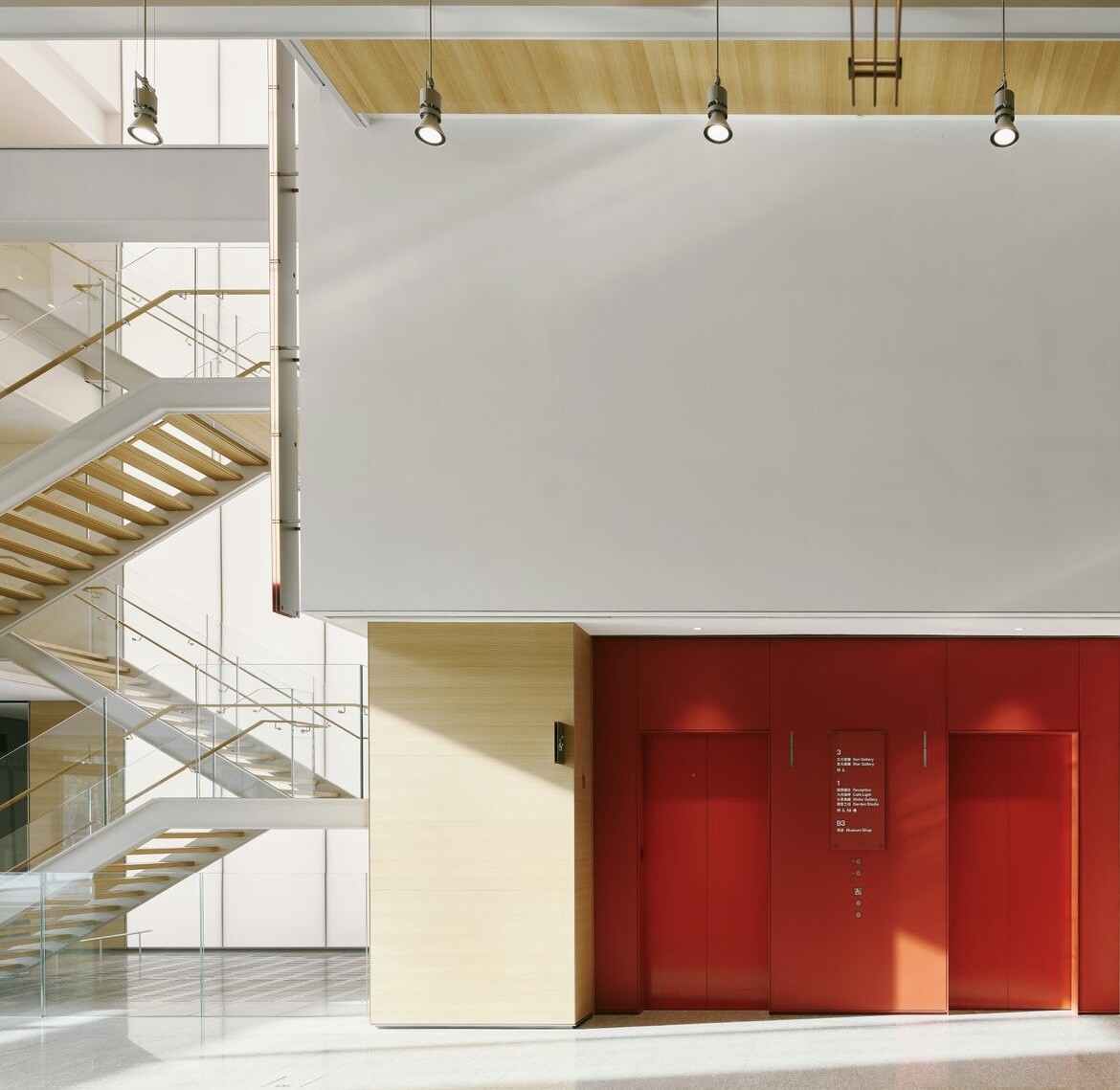 台北新地標「富邦美術館」開幕！打卡獲獎建築師純白超美建築、世界級展品價值20億！