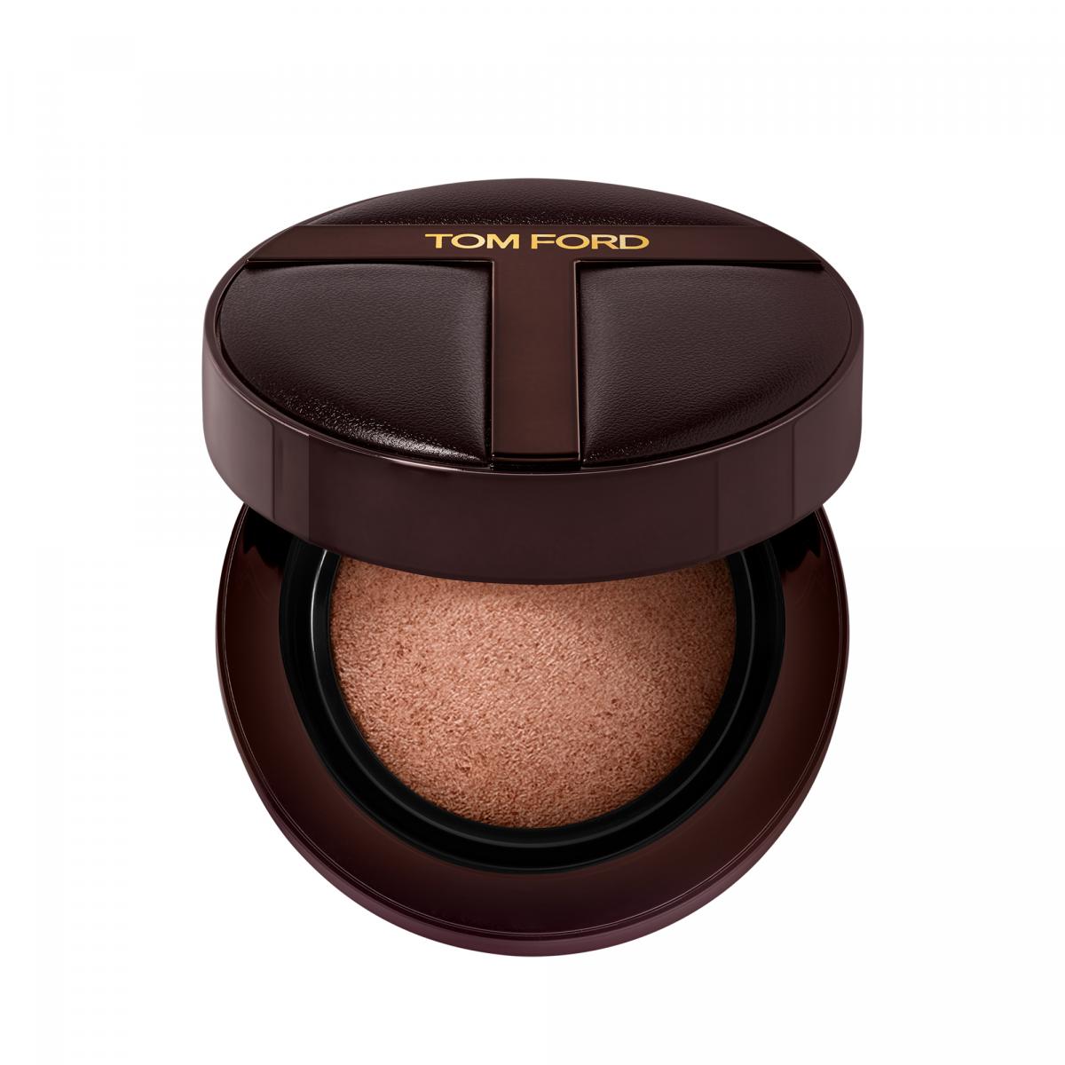 Tom Ford 立體光影柔霧氣墊粉餅 SPF40/PA+++，NTD3,000（一盒一蕊）