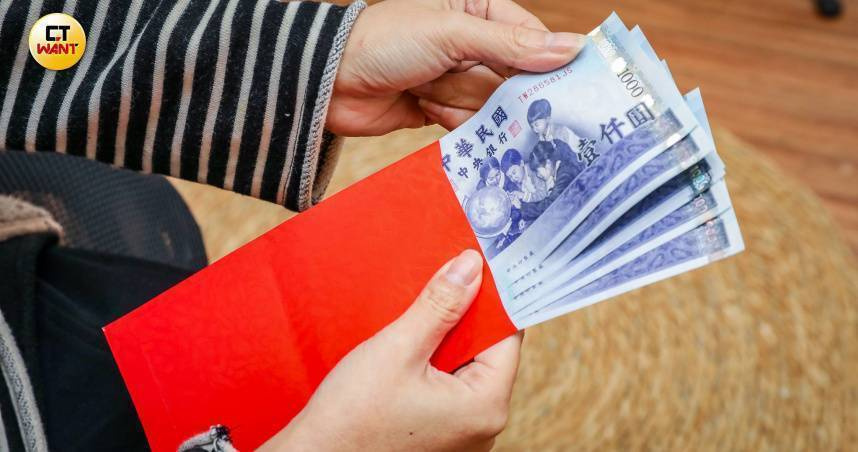 吃尾牙前快看！12星座抽獎開運密技公開　巨蟹喝陰陽水、牡羊床底放紅包