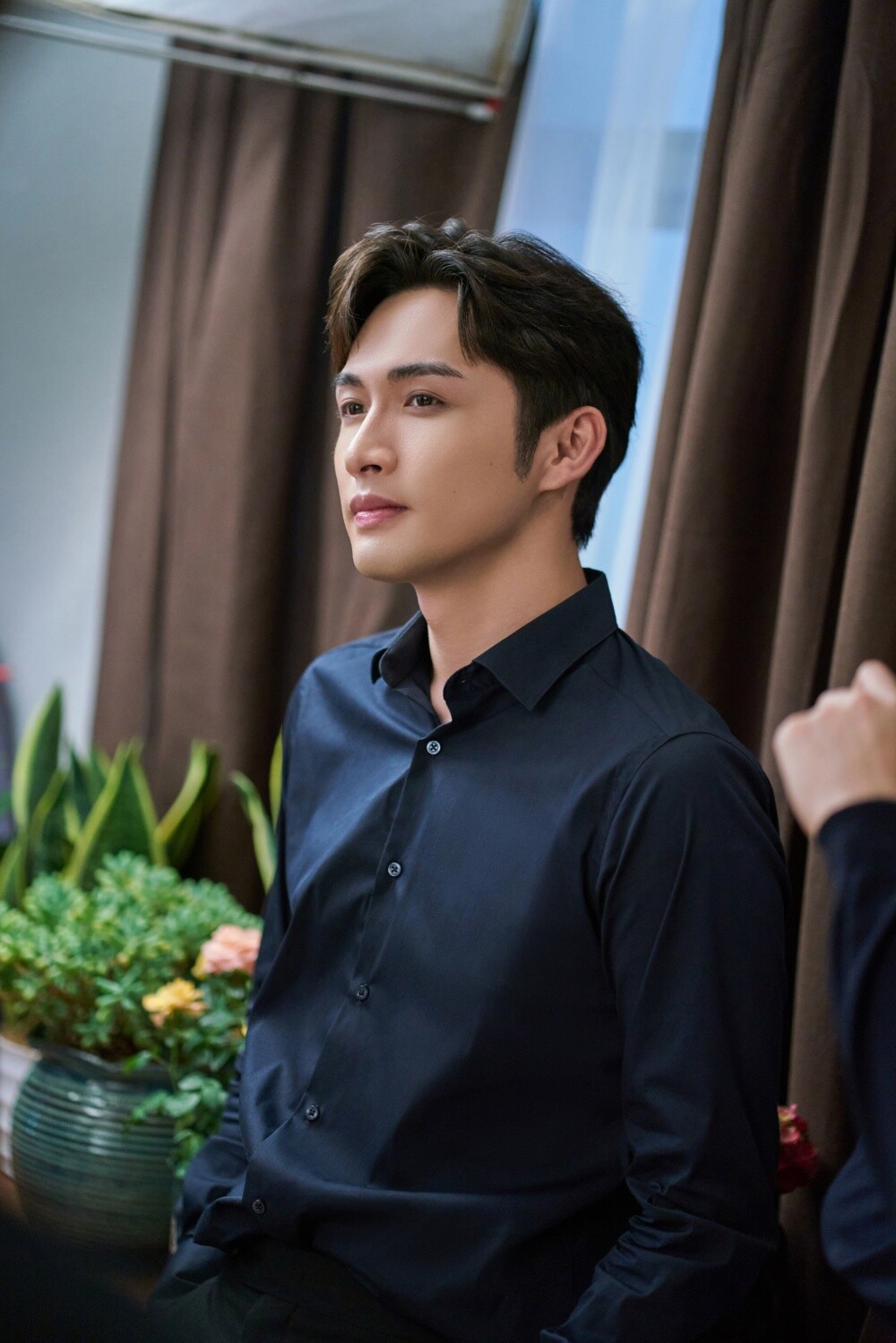 90男星必追的高分現偶陸劇！李現3部都獲好評，楊洋2部高甜，白敬亭《難哄》爆款預定！