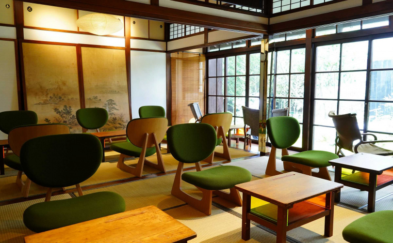 若想使用日式老屋榻榻米座席區，目前低消為每人一杯飲品。（圖／魏妤靜攝）