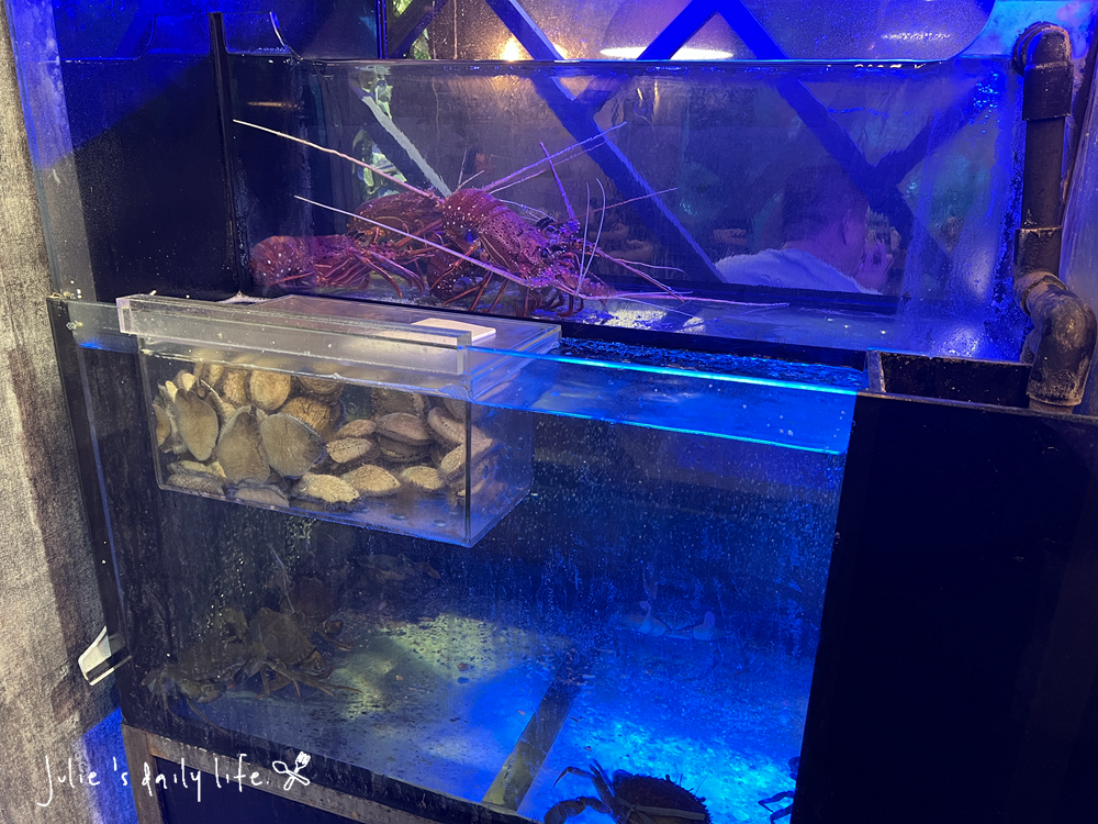 刷刷鍋,和牛,文化路,板橋,板橋火鍋,板橋車站,活蝦,海牧,海牧水產鍋物,海牧火鍋,海鮮,涮涮鍋,火鍋,火鍋推薦,聚餐推薦,鍋物,餐廳推薦,鴛鴦鍋,麻辣鍋 @跟著Julie一起走吧