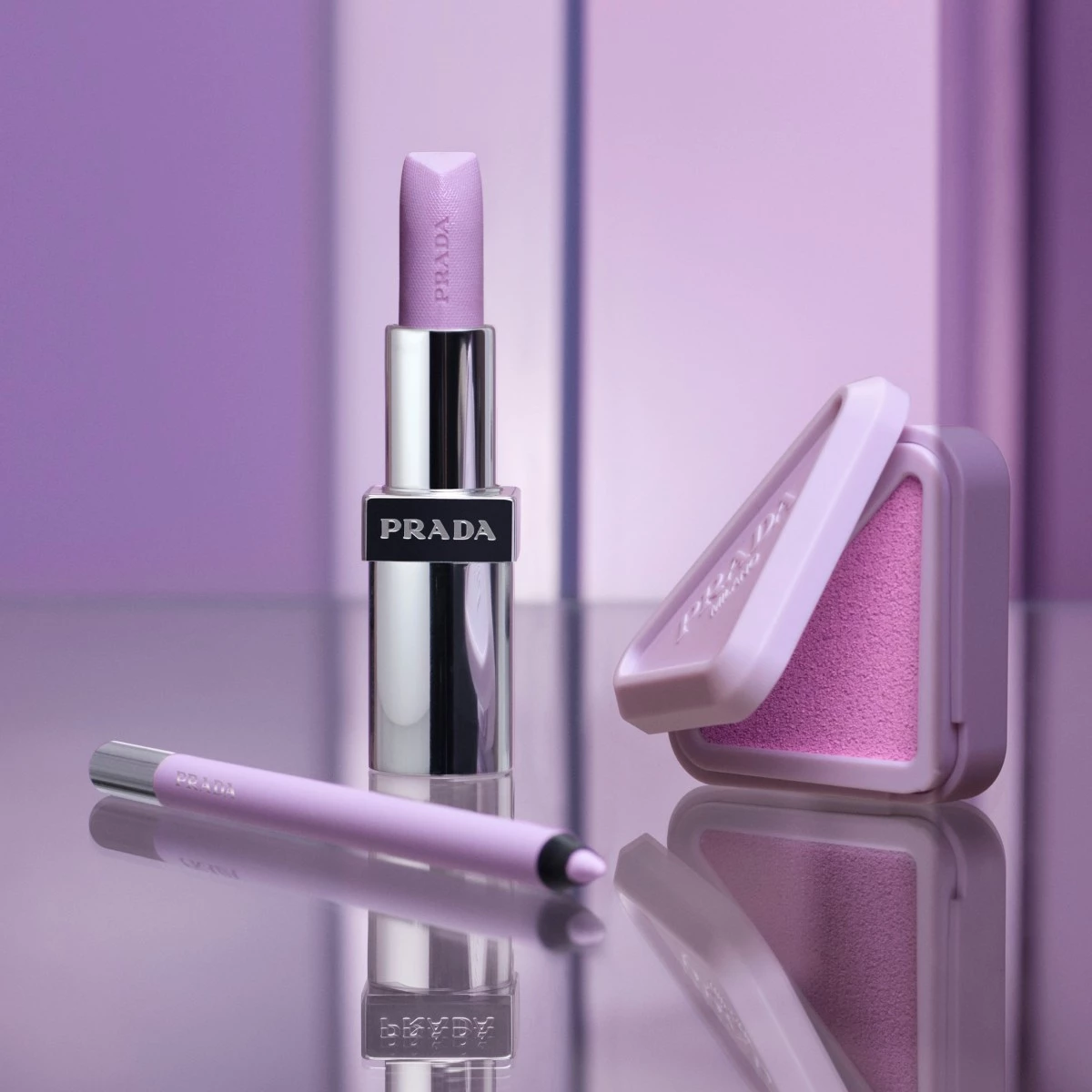 2026秋冬必買彩妝4：Prada