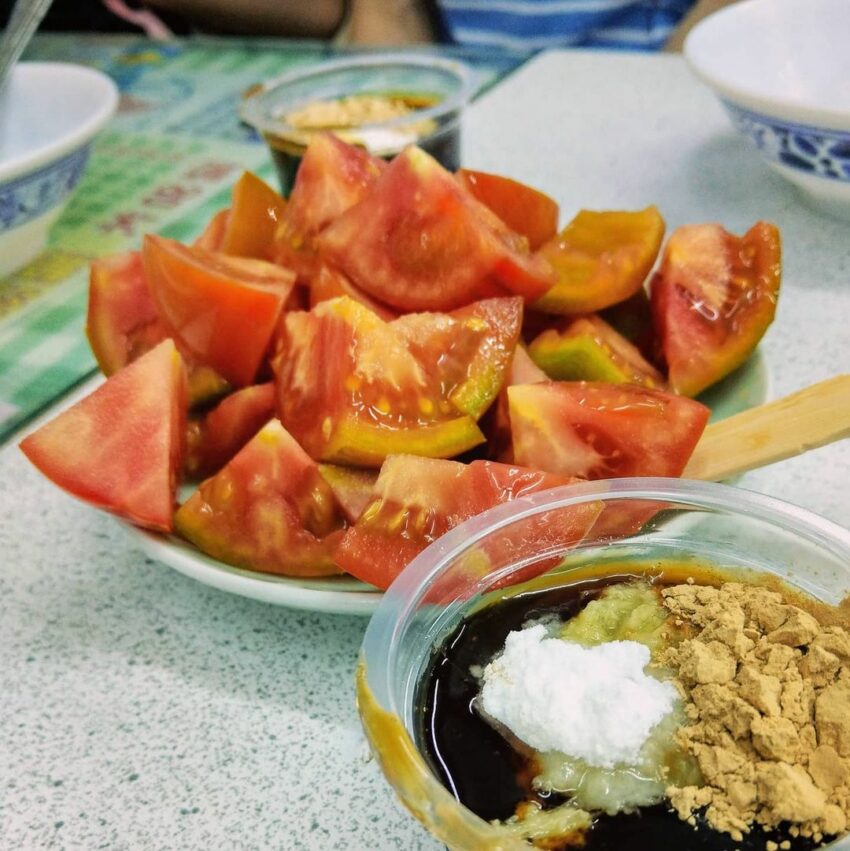 東港美食｜冰品、飲料│冰之家，如果你是外地遊客，絕對要嚐試南部特有的蕃茄切盤，保證你一試成主顧。