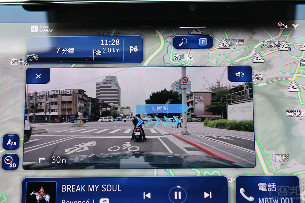 Mercedes Benz 五大聰明科技，自動停車、輔助駕駛、乘車五感升級