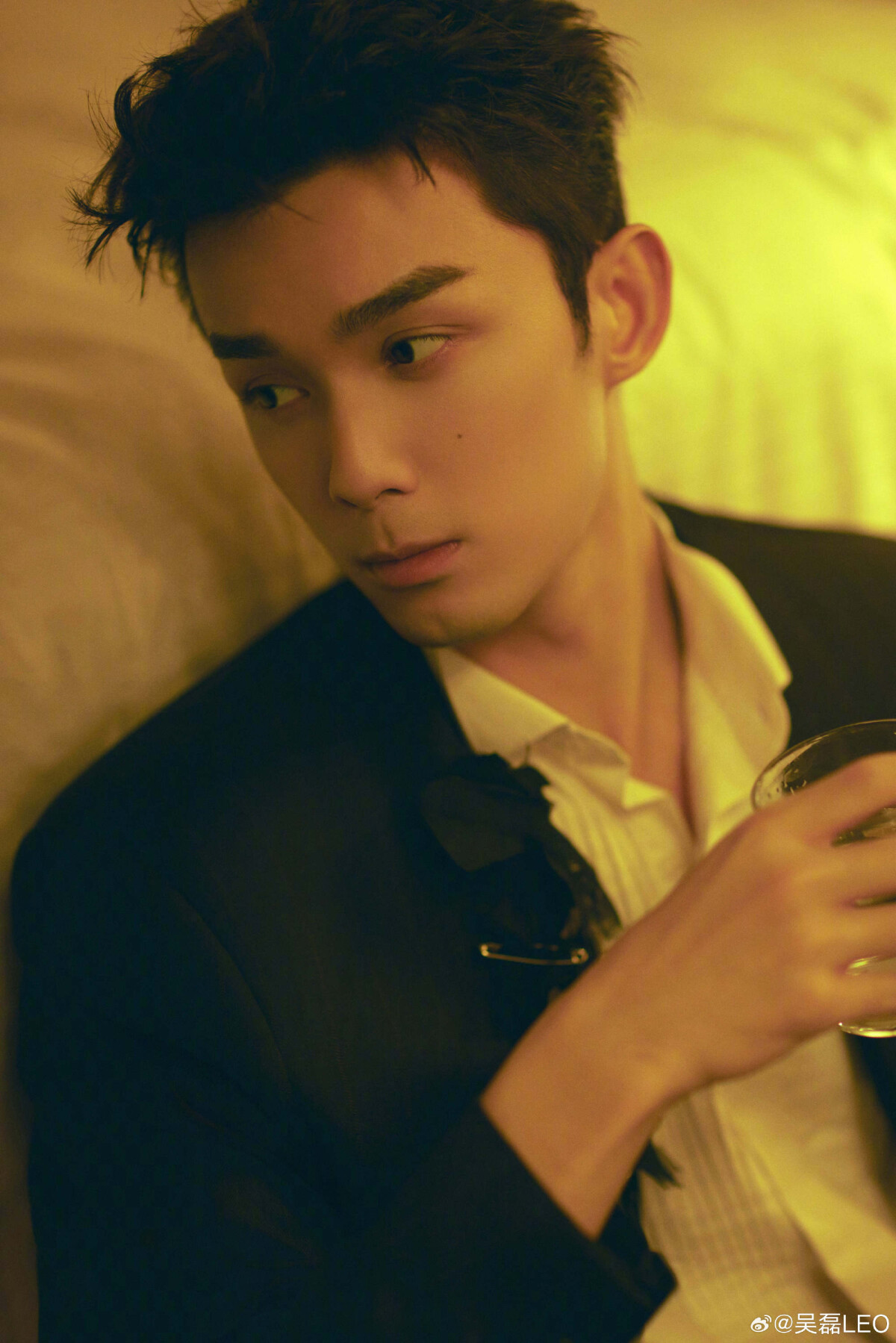 韓網熱議「比車銀優帥的陸劇演員」！肖戰、楊洋人氣高，他們因《致我們》系列紅遍海外