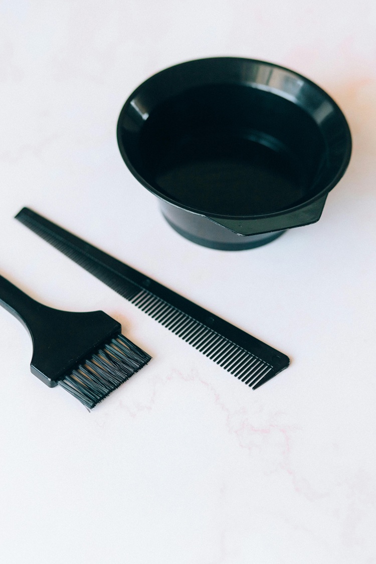 燙髮療程使用器皿