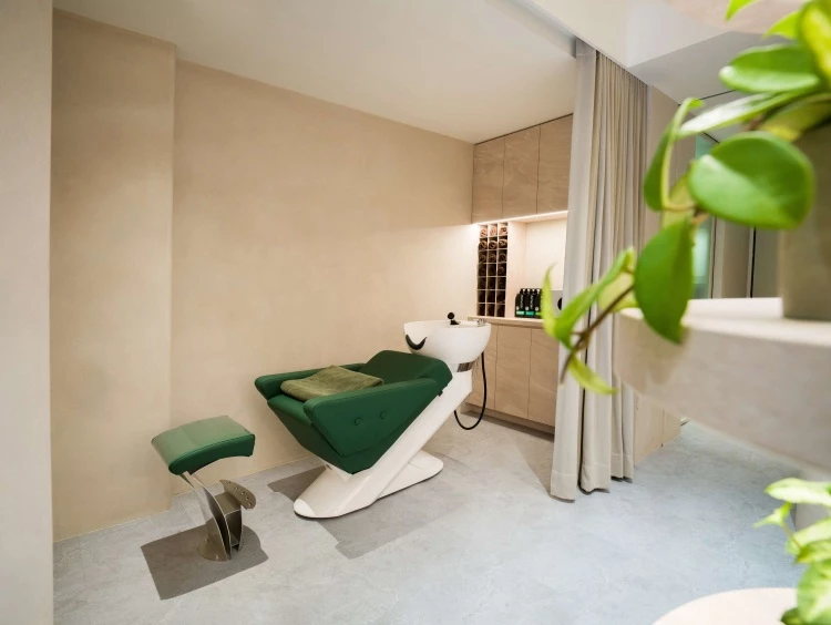 【AROMASE艾瑪絲 氧髮淨化館 復興直營店】