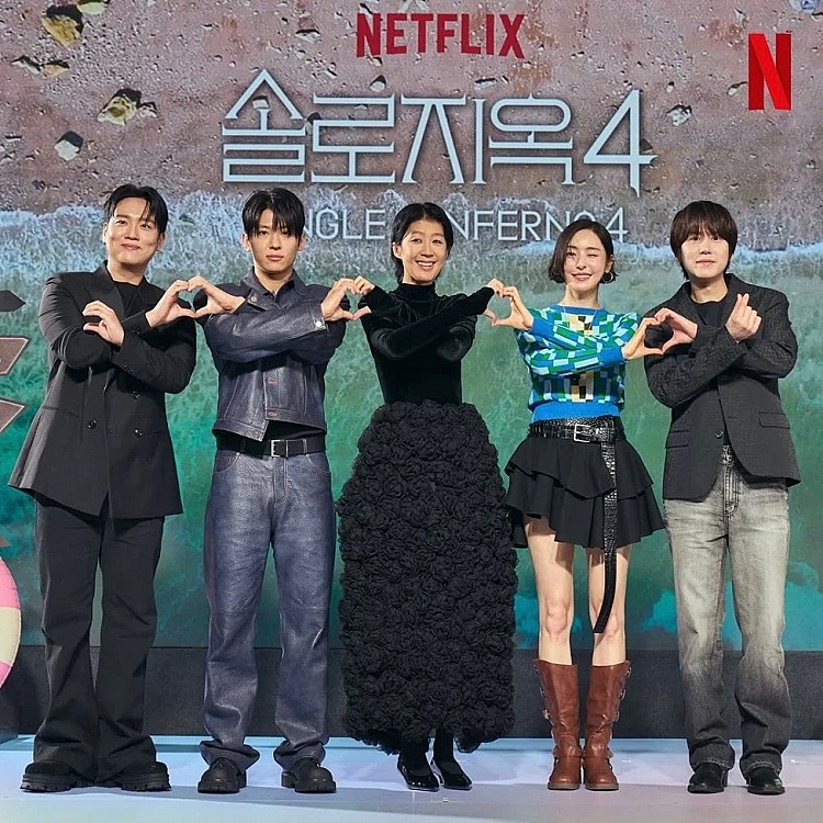 《單身即地獄》會如此受歡迎，除了參賽者間產生的浪漫火花外，客座主持人在一旁的吐槽，也是節目高潮亮點之一，這次五位原班主持人全數回歸。