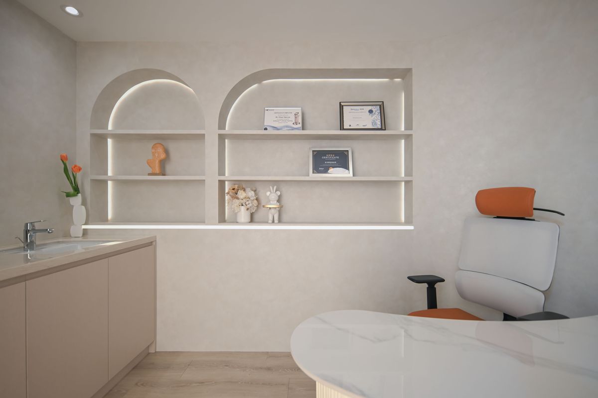 舒皓；醫美空間設計；診所室內設計；初白設計；醫美診所；商業空間；弧形設計；老屋翻新；室內設計
