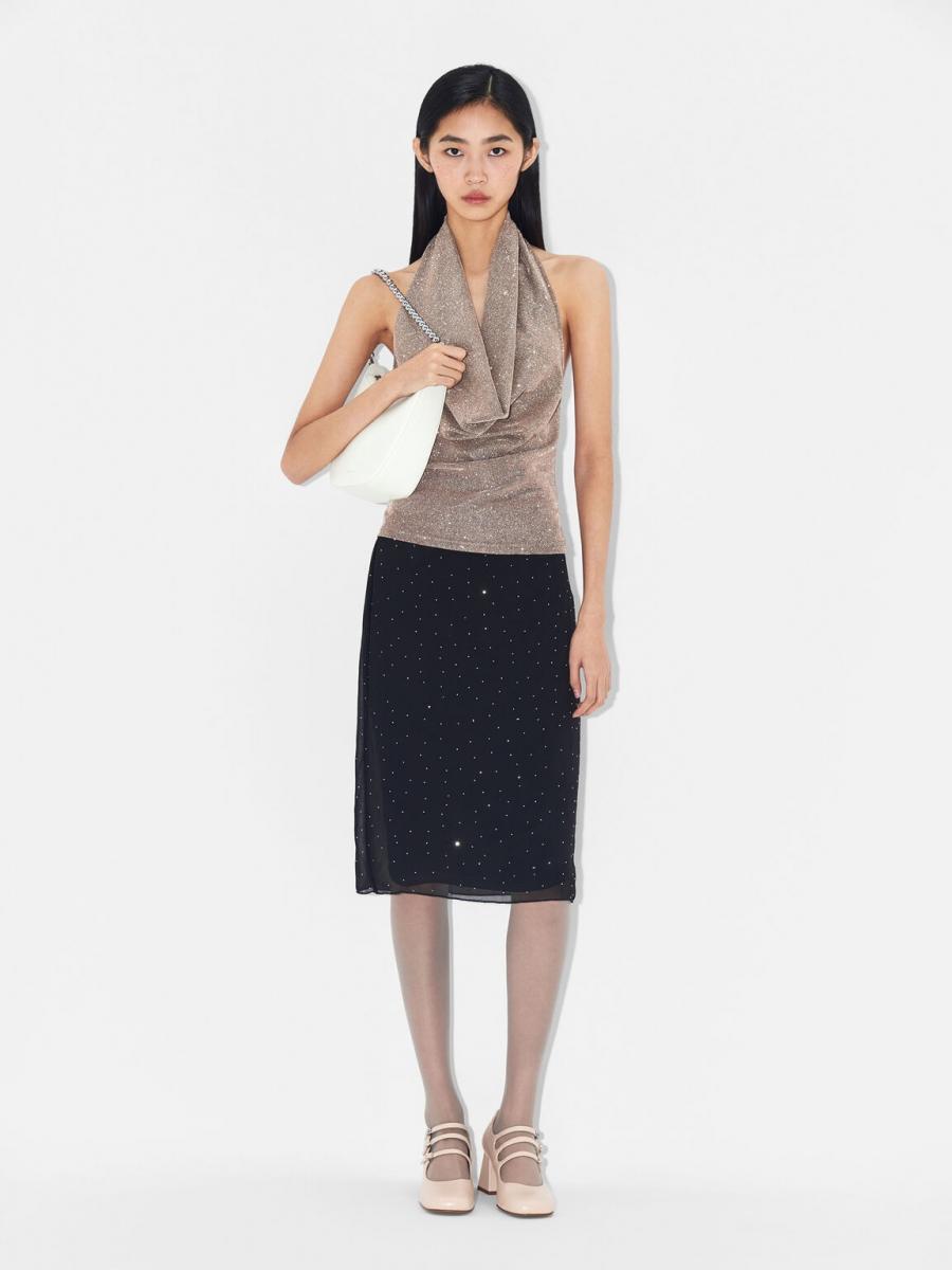 Pedro這款Vivi鏈條包是整篇推薦中價格最親民的一款，不到三千就能擁有高質感通勤感包款，怎麼能不收？