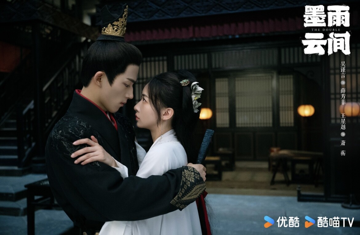 《墨雨雲間》開播六大評價：吳謹言復仇爽度超高、熱度登頂超越《狐妖小紅娘》！