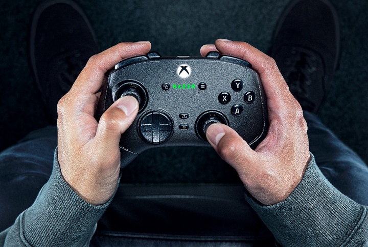 Razer Wolverine V3 Pro 無線電競手把，支援 Xbox 及 Windows PC、售價 6,990 元